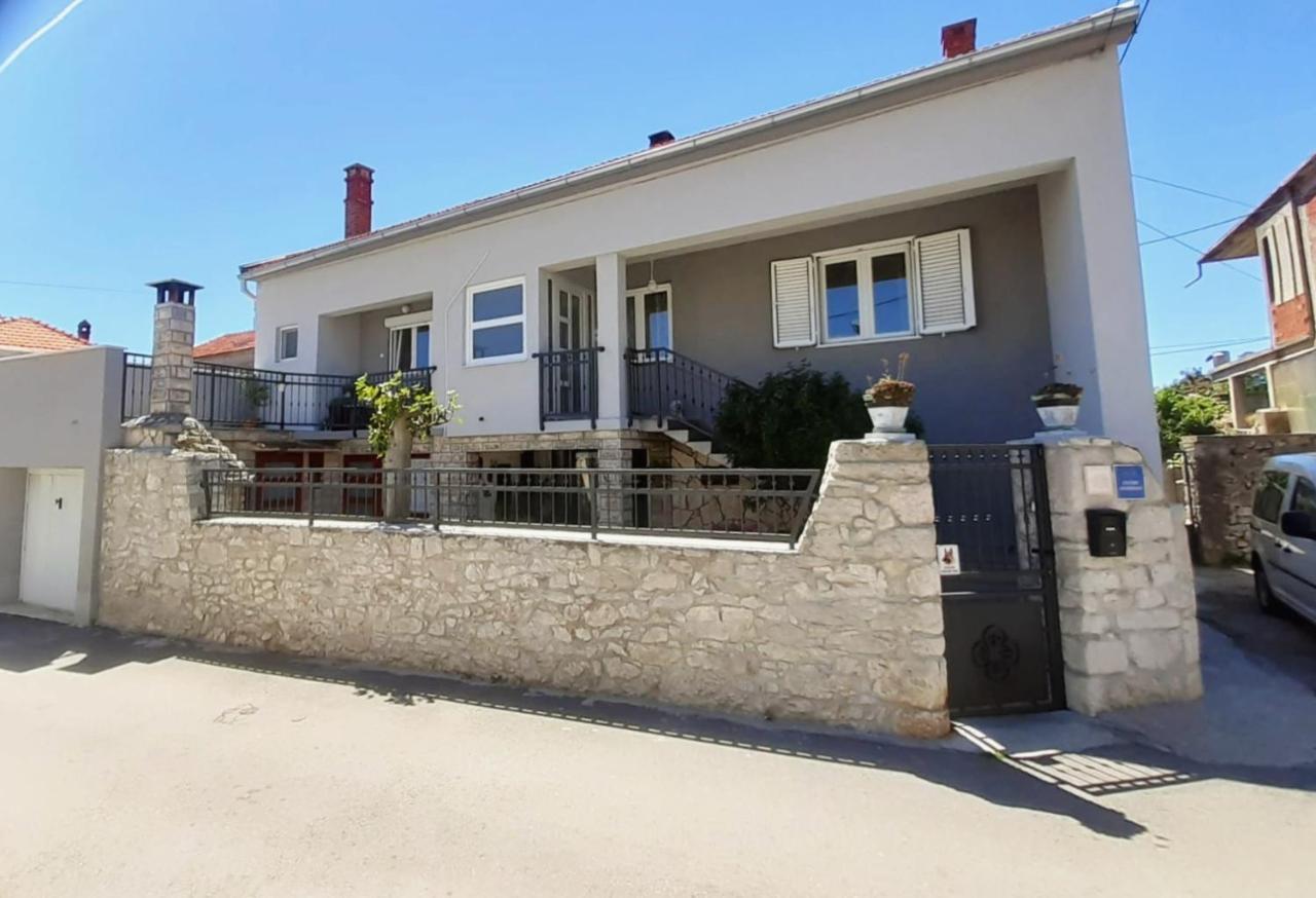 Ferienwohnung Ana Zadar Exterior foto